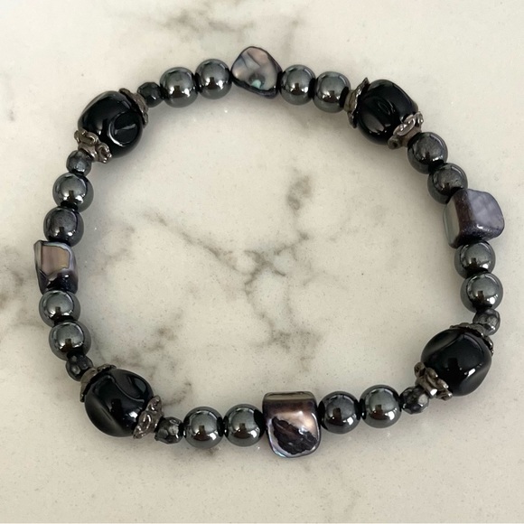 Vintage stretch bracelet-Hematite beads Dark Teal Mother of Pearl Chips Shell - Picture 6 of 6